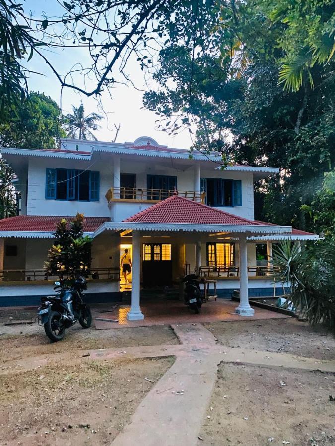 Barefoot Hostels, Varkala Extérieur photo